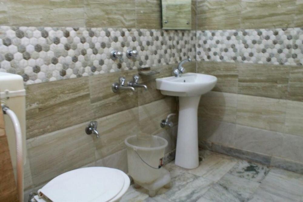 Room image 5