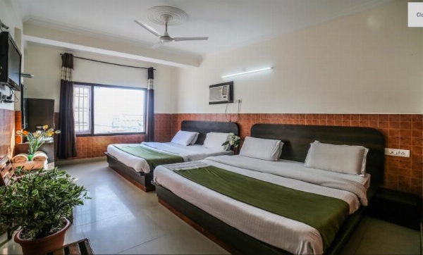 Hotel Today, Katra image 25